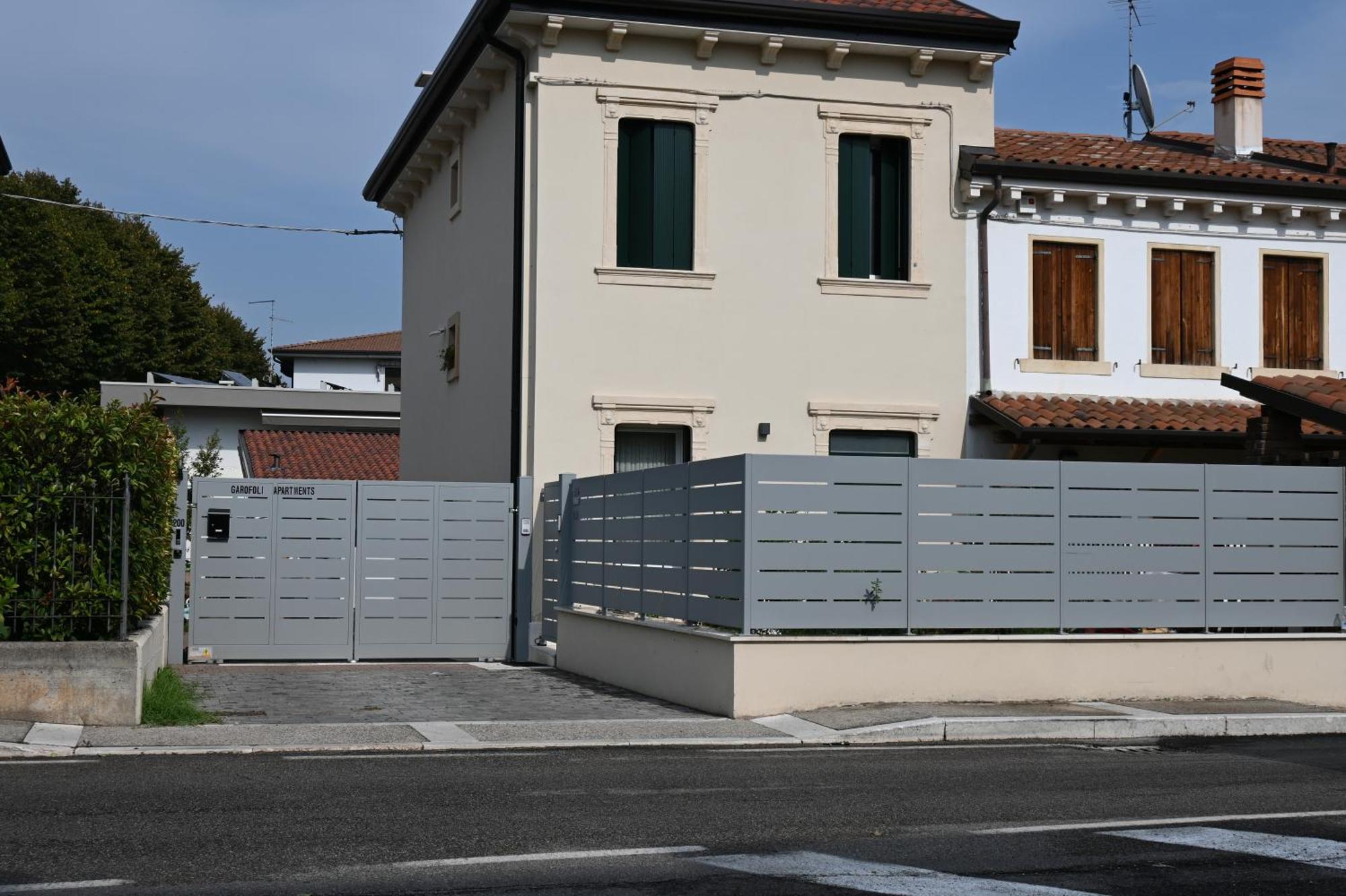 Garofoli Apartments San Giovanni Lupatoto Exterior foto